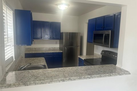 Villa ou maison à louer à West Palm Beach, Floride: 3 chambres, 141.12 m2 № 2060693 - photo 8