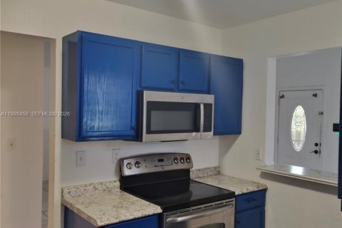 Villa ou maison à louer à West Palm Beach, Floride: 3 chambres, 141.12 m2 № 2060693 - photo 21