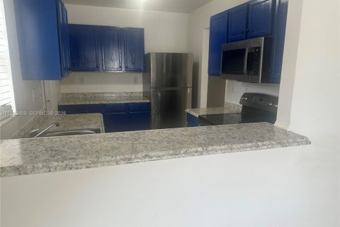 Villa ou maison à louer à West Palm Beach, Floride: 3 chambres, 141.12 m2 № 2060693 - photo 10