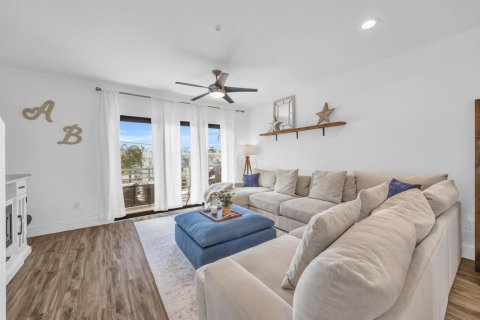 Touwnhouse à vendre à Lake Worth, Floride: 2 chambres, 151.62 m2 № 2078306 - photo 2