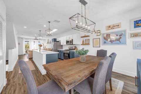 Touwnhouse à vendre à Lake Worth, Floride: 2 chambres, 151.62 m2 № 2078306 - photo 13