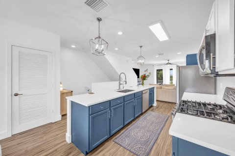 Touwnhouse à vendre à Lake Worth, Floride: 2 chambres, 151.62 m2 № 2078306 - photo 7