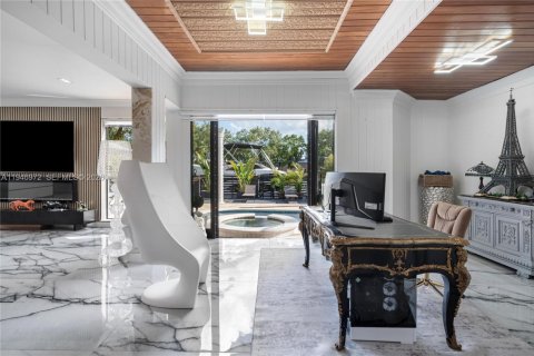 Casa en venta en North Miami Beach, Florida, 6 dormitorios, 525.64 m2 № 2010777 - foto 11