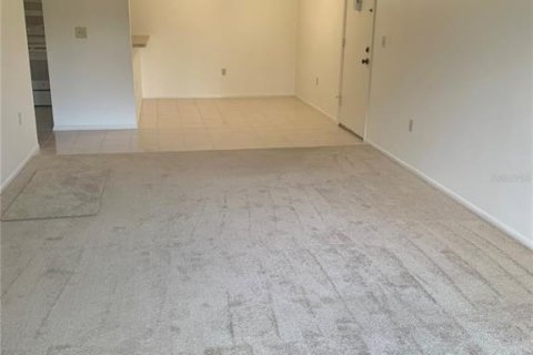 Condo in Sarasota, Florida, 2 bedrooms  № 1901132 - photo 5