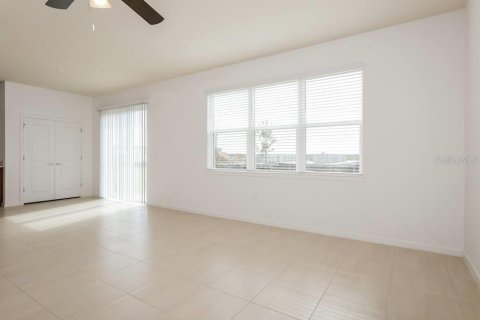 Casa en alquiler en Kissimmee, Florida, 4 dormitorios, 205.04 m2 № 2102936 - foto 9