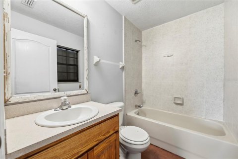Villa ou maison à vendre à Cocoa, Floride: 2 chambres, 115.85 m2 № 2214324 - photo 13