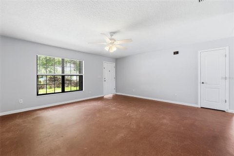 Villa ou maison à vendre à Cocoa, Floride: 2 chambres, 115.85 m2 № 2214324 - photo 3