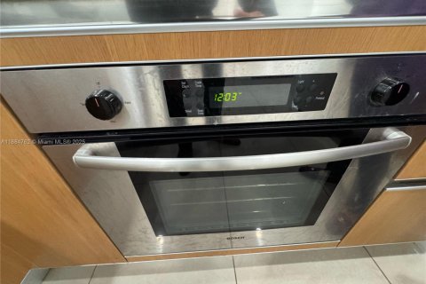 Снять в аренду кондоминиум в Майами, Флорида 56.11м2, № 1930238 - фото 20