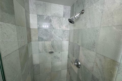 Снять в аренду кондоминиум в Майами, Флорида 56.11м2, № 1930238 - фото 23