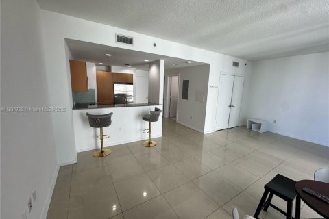 Снять в аренду кондоминиум в Майами, Флорида 56.11м2, № 1930238 - фото 12