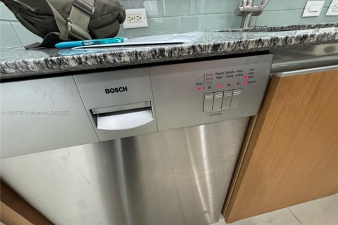 Снять в аренду кондоминиум в Майами, Флорида 56.11м2, № 1930238 - фото 19