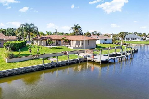 Villa ou maison à vendre à Palm Coast, Floride: 3 chambres, 199.18 m2 № 2296302 - photo 2