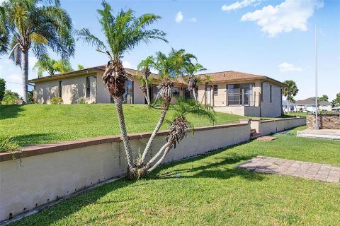 Villa ou maison à vendre à Palm Coast, Floride: 3 chambres, 199.18 m2 № 2296302 - photo 15