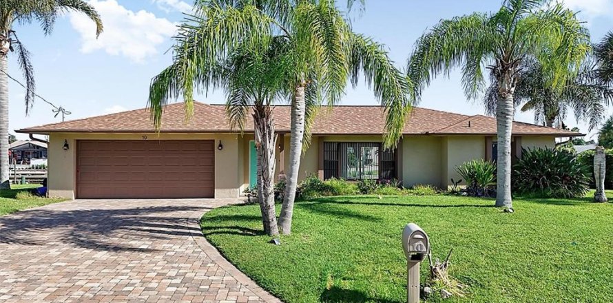 Villa ou maison à Palm Coast, Floride 3 chambres, 199.18 m2 № 2296302