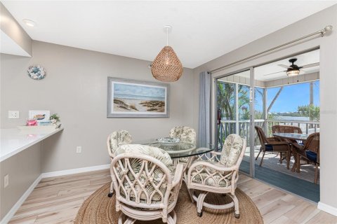 Condominio en alquiler en Englewood, Florida, 2 dormitorios, 81.75 m2 № 1734156 - foto 24