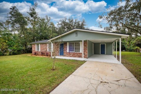 House in Green Cove Springs, Florida 3 bedrooms, 95.22 sq.m. № 869626 - photo 1