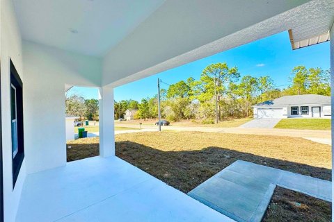 House in Citrus Springs, Florida 3 bedrooms, 142.05 sq.m. № 1530683 - photo 6
