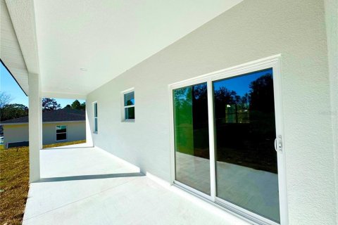 House in Citrus Springs, Florida 3 bedrooms, 142.05 sq.m. № 1530683 - photo 11