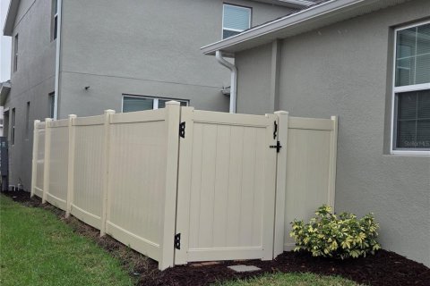 Touwnhouse à vendre à Kissimmee, Floride: 3 chambres, 163.04 m2 № 2117623 - photo 3