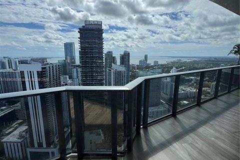 Condominio en alquiler en Miami, Florida, 2 dormitorios, 103.49 m2 № 1950466 - foto 3