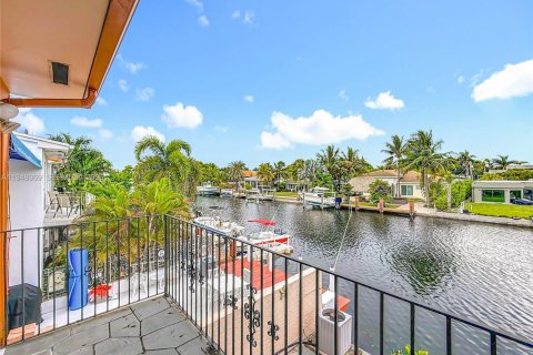 Touwnhouse à vendre à North Miami, Floride: 2 chambres, 134.15 m2 № 2004724 - photo 5