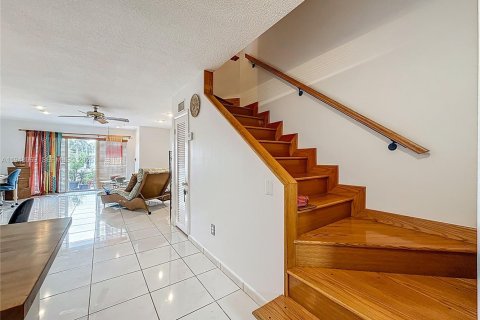 Touwnhouse à vendre à North Miami, Floride: 2 chambres, 134.15 m2 № 2004724 - photo 21
