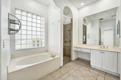 Casa en alquiler en Miramar, Florida, 4 dormitorios, 232.81 m2 № 1935554 - foto 19