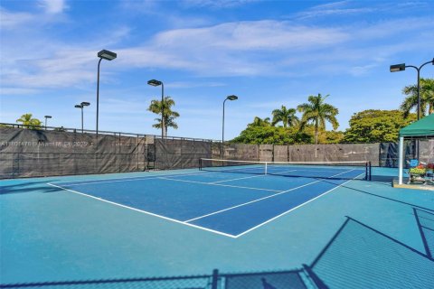 Casa en alquiler en Miramar, Florida, 4 dormitorios, 232.81 m2 № 1935554 - foto 29