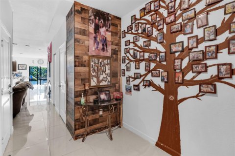 Townhouse in Homestead, Florida 3 bedrooms, 173.91 sq.m. № 2056392 - photo 8