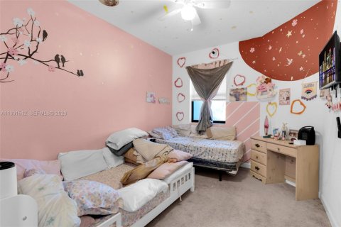 Townhouse in Homestead, Florida 3 bedrooms, 173.91 sq.m. № 2056392 - photo 20