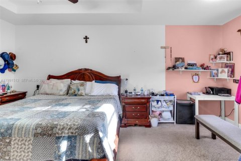 Townhouse in Homestead, Florida 3 bedrooms, 173.91 sq.m. № 2056392 - photo 16