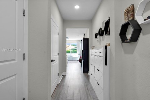 Townhouse in Lauderdale Lakes, Florida 3 bedrooms, 140.84 sq.m. № 2074566 - photo 10