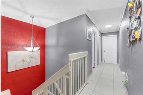 Купить таунхаус в Дорал, Флорида 3 спальни, 176.33м2, № 2051409 - фото 13