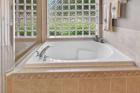 Casa en venta en Grand Island, Florida, 3 dormitorios, 172.52 m2 № 2102857 - foto 20