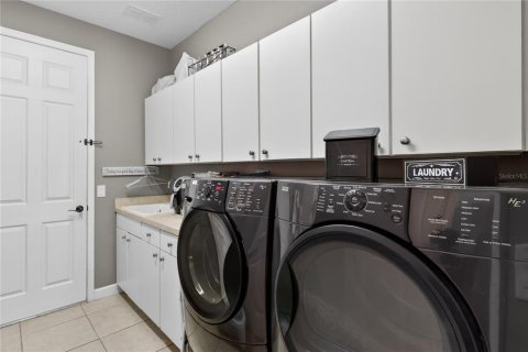 Casa en venta en Grand Island, Florida, 3 dormitorios, 172.52 m2 № 2102857 - foto 23