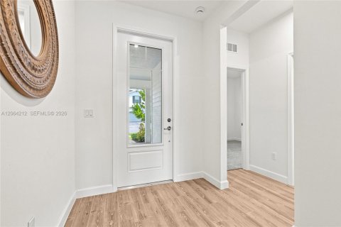Villa ou maison à vendre à Port St. Lucie, Floride: 3 chambres, 153.94 m2 № 2282151 - photo 4