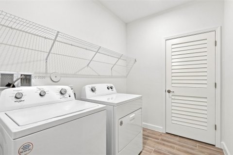 Villa ou maison à vendre à Port St. Lucie, Floride: 3 chambres, 153.94 m2 № 2282151 - photo 27