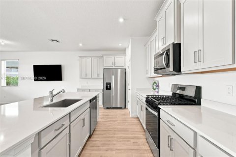 Villa ou maison à vendre à Port St. Lucie, Floride: 3 chambres, 153.94 m2 № 2282151 - photo 12