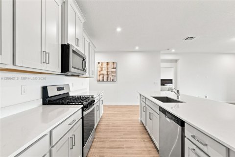 Villa ou maison à vendre à Port St. Lucie, Floride: 3 chambres, 153.94 m2 № 2282151 - photo 13