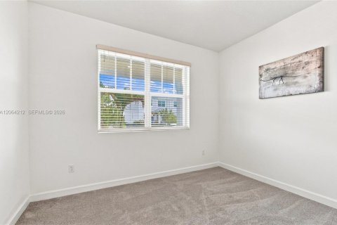 Villa ou maison à vendre à Port St. Lucie, Floride: 3 chambres, 153.94 m2 № 2282151 - photo 22