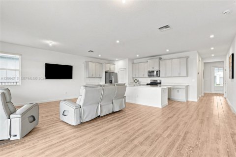 Villa ou maison à vendre à Port St. Lucie, Floride: 3 chambres, 153.94 m2 № 2282151 - photo 7