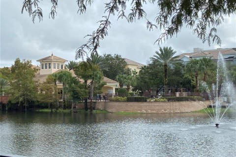 Townhouse in Lake Mary, Florida 4 bedrooms, 203.18 sq.m. № 1911589 - photo 3