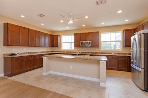 Adosado en alquiler en Lake Mary, Florida, 4 dormitorios, 203.18 m2 № 1911589 - foto 5