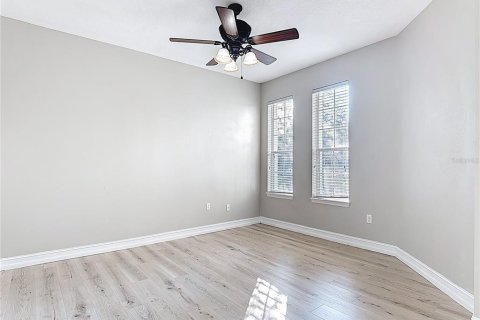 House in Saint Cloud, Florida 4 bedrooms, 221.29 sq.m. № 1856051 - photo 14