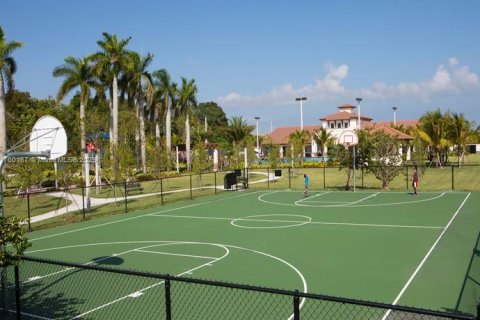 House in Homestead, Florida 4 bedrooms, 185.06 sq.m. № 1579909 - photo 30