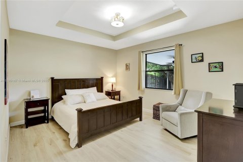House in Homestead, Florida 4 bedrooms, 185.06 sq.m. № 1579909 - photo 9