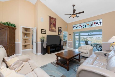 Casa en venta en Rotonda, Florida, 4 dormitorios, 198.44 m2 № 1514611 - foto 14