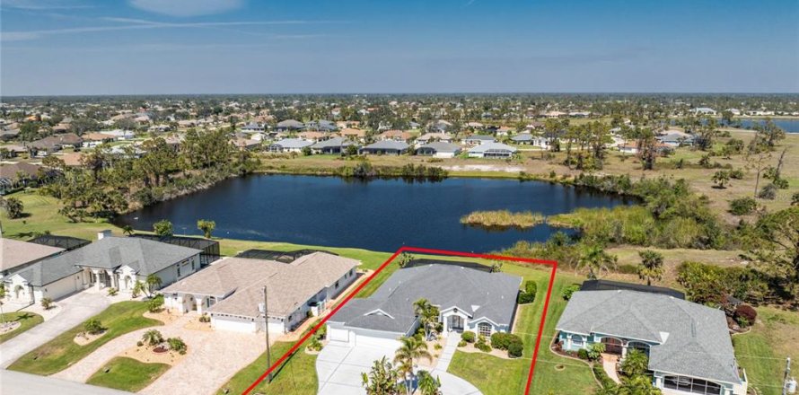 Casa en Rotonda, Florida 4 dormitorios, 198.44 m2 № 1514611