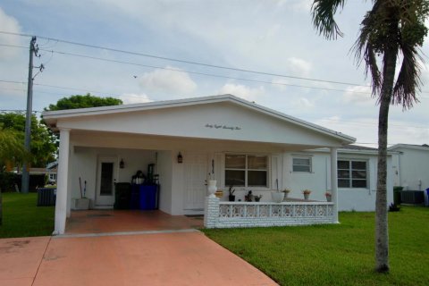 Villa ou maison à Margate, Floride 2 chambres, 146.79 m2 № 2289062