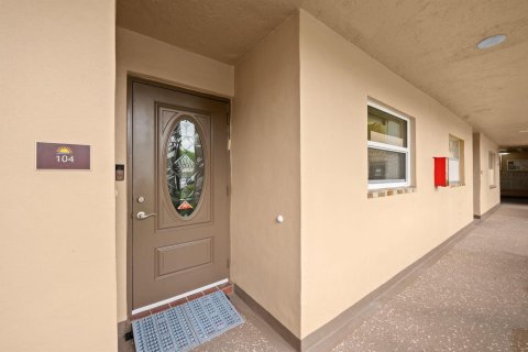 Купить кондоминиум в Санрайз, Флорида 3 комнаты, 95.22м2, № 2176786 - фото 19